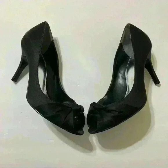 Monet Satin Heels wedding Dress up Size 8M Black Formal Party Cocktail Wedding - Picture 1 of 8